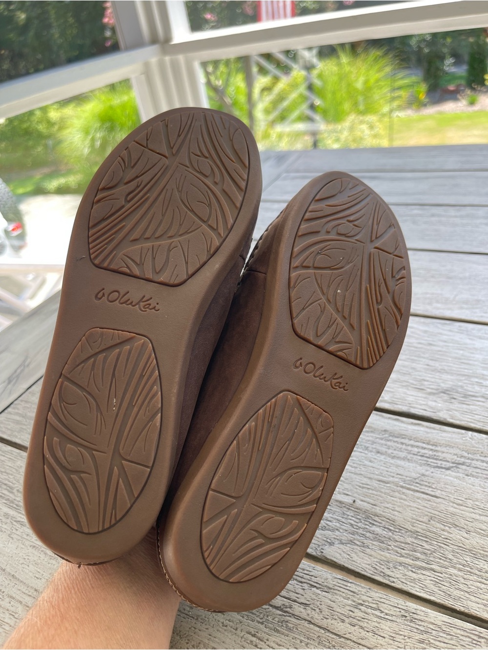 OluKai Women’s Brown Leather Slip-On Loafers with Embossed Detail Size 8 - Picture 8 of 9